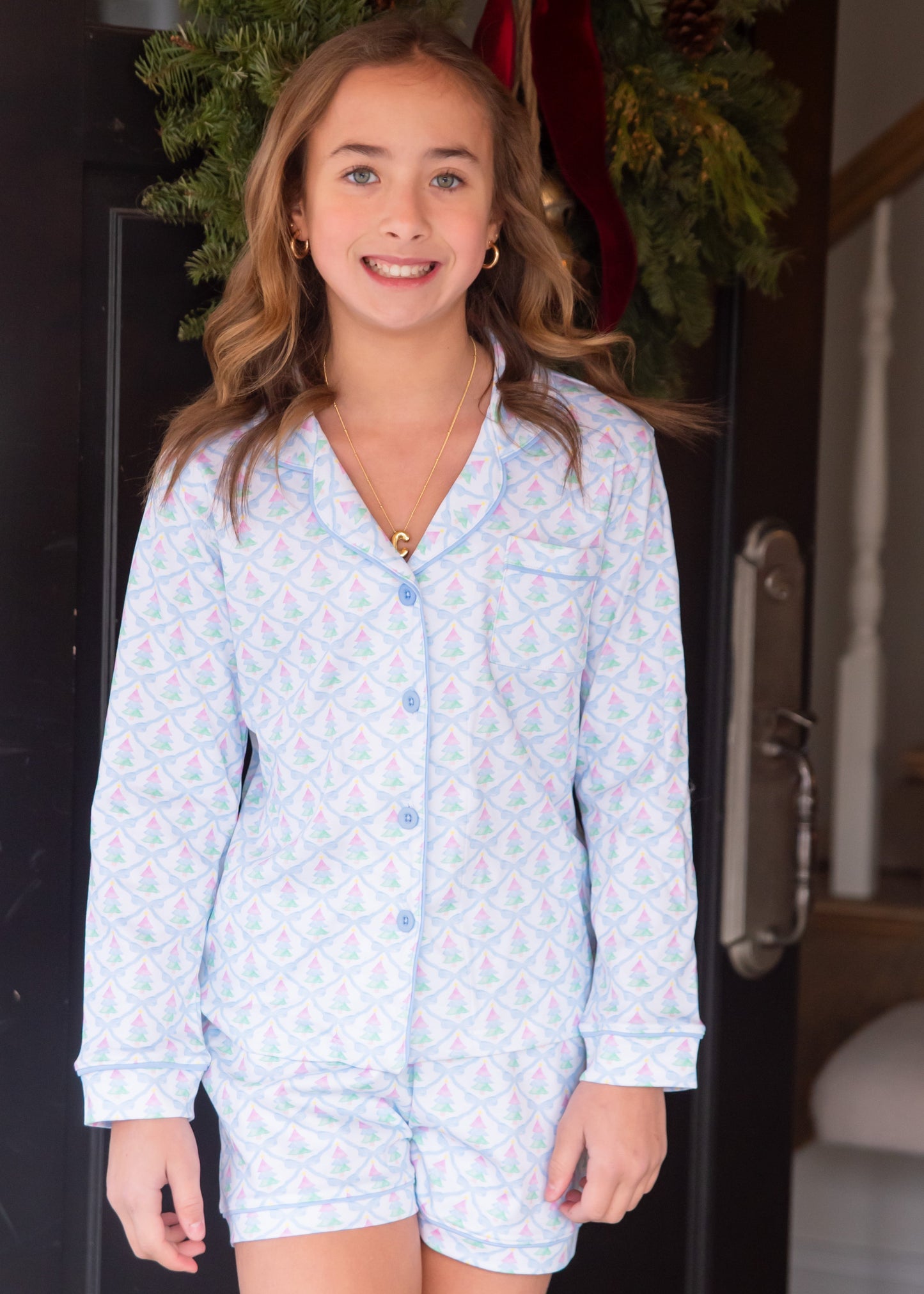 Button Up Lounge, Favorite Things BE