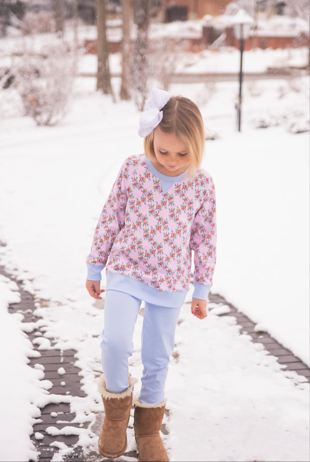 Sidney Knit Sweatshirt, Christmas Floral