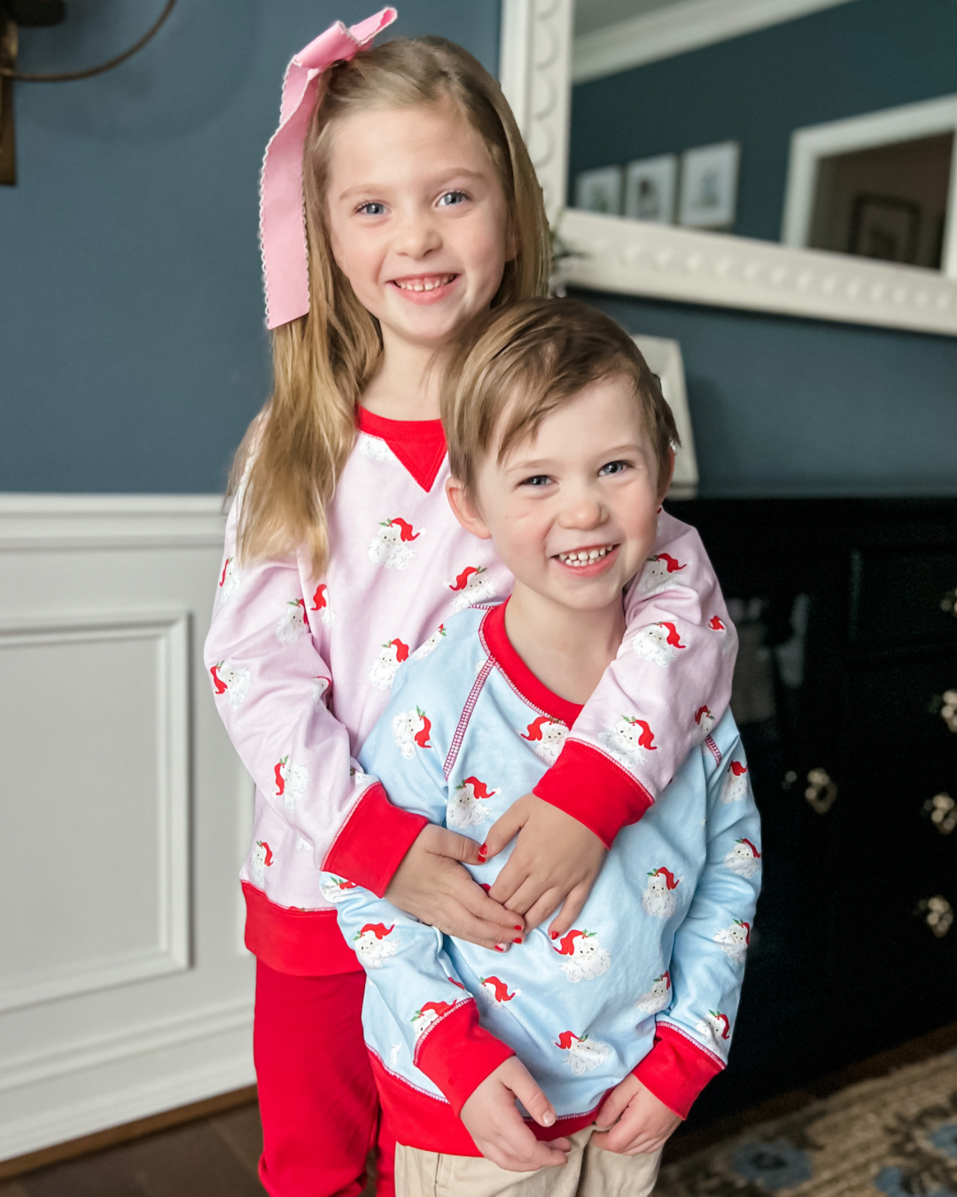 Samuel Sweatshirt, Santa