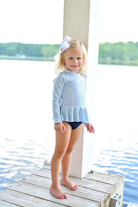 Poppy Peplum Rash Guard Set, Wave Print